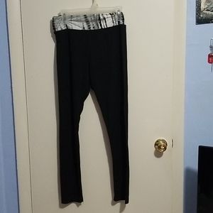 Hot Kiss Black 1X Yoga Pants